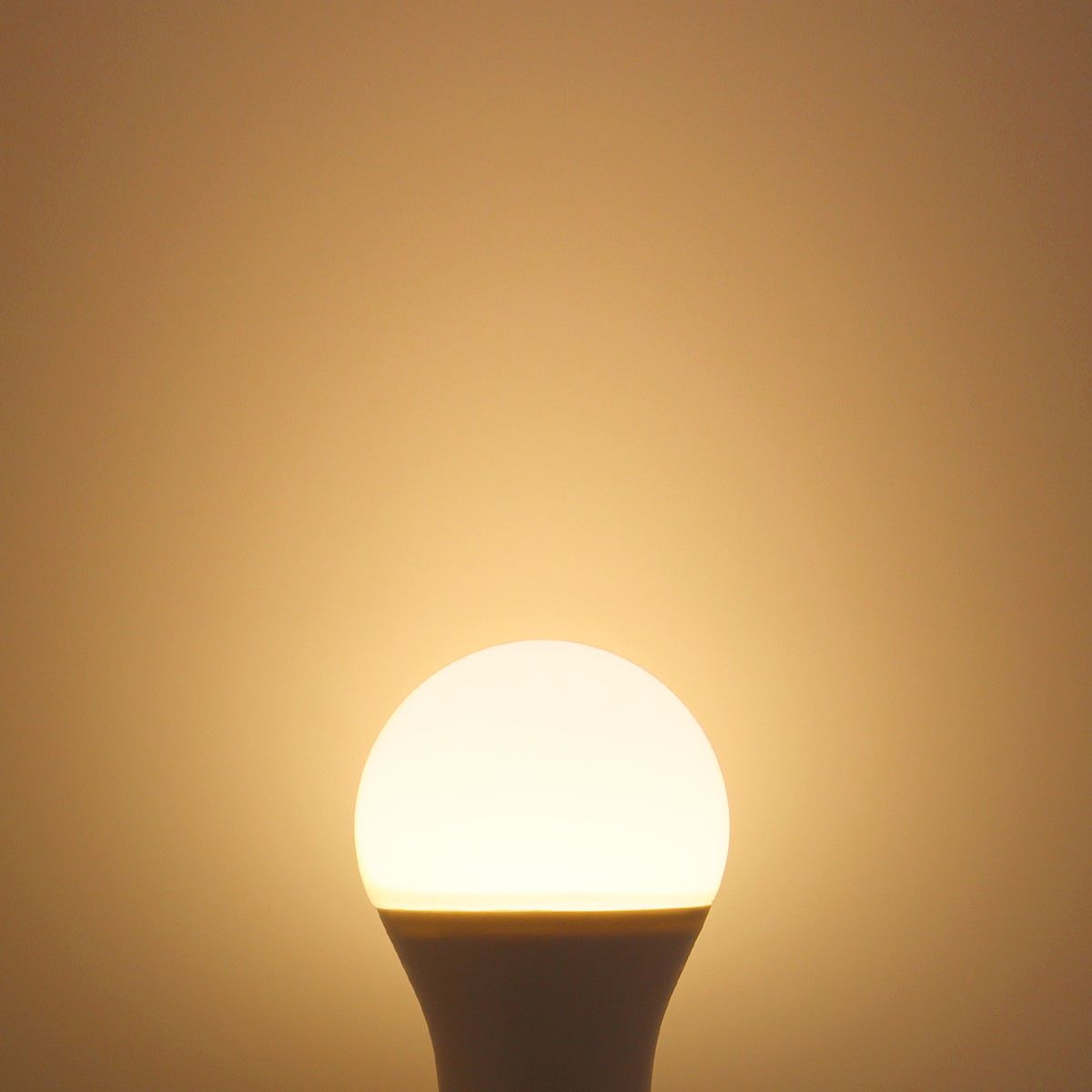 G.W.S LED Wholesale LED Bulbs E27 / 9W / Warm White (3200K) E27 Edison LED Globe Light Bulb
