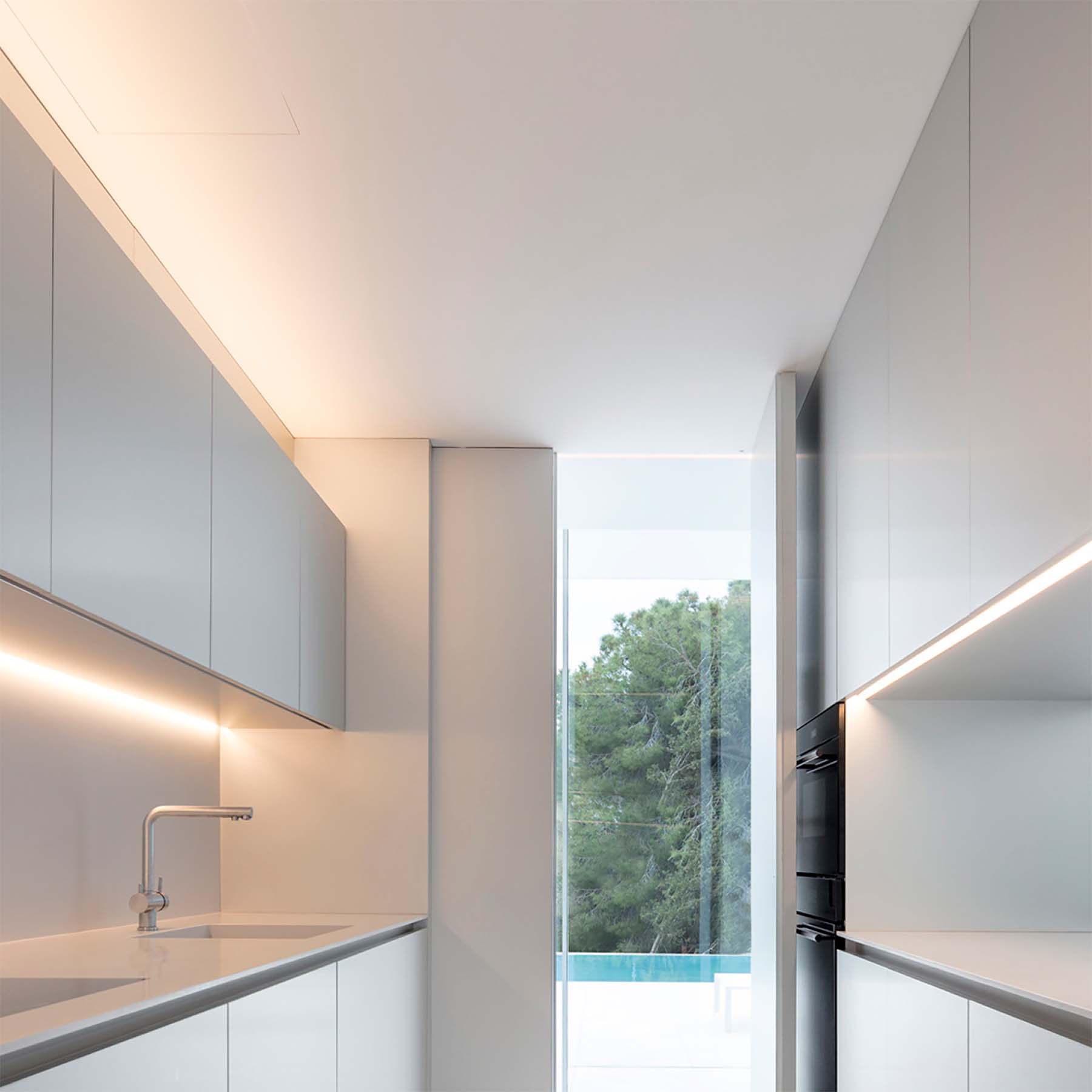 G.W.S. LED Recessed LED Aluminium Profile 24.15x7.5mm (014-Y2407)